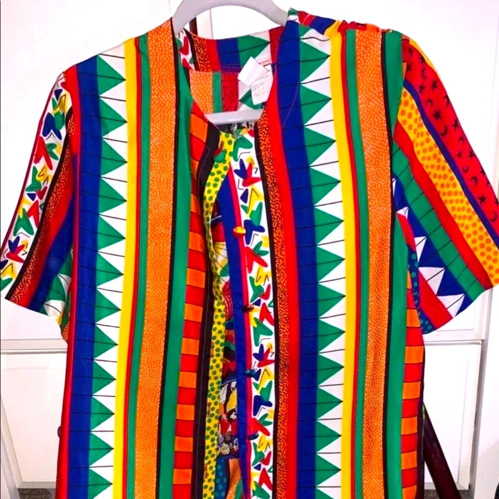 Limited Edition Units Women’s Human Race Abstract Button Shirt USA Size L